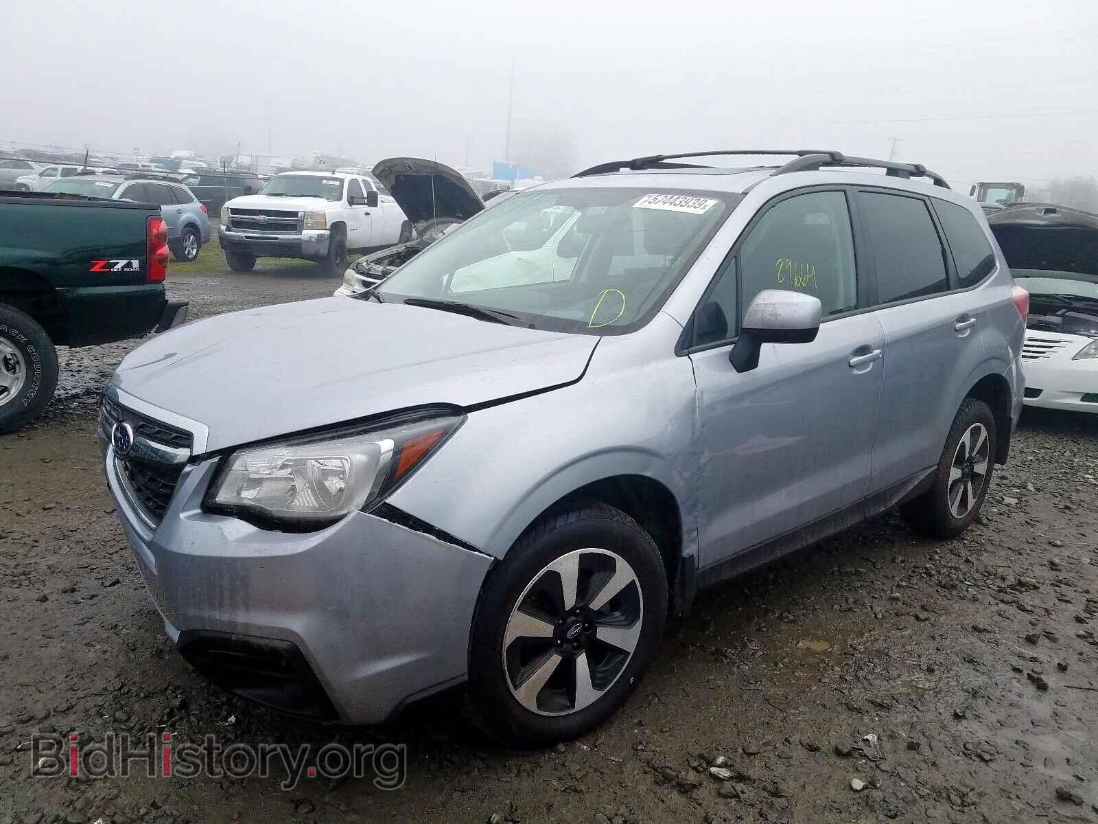 2017 SUBARU FORESTER - VIN: JF2SJAECXHH410818 - Фото 2
