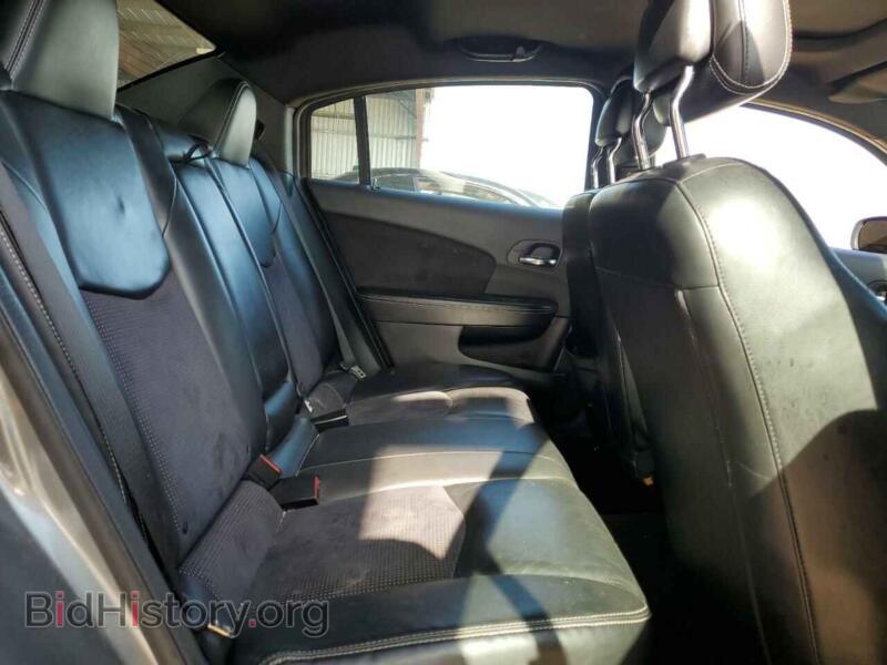 2013 Chrysler 200 (VIN 1C3CCBCG9DN592942) — фото 10 из 12