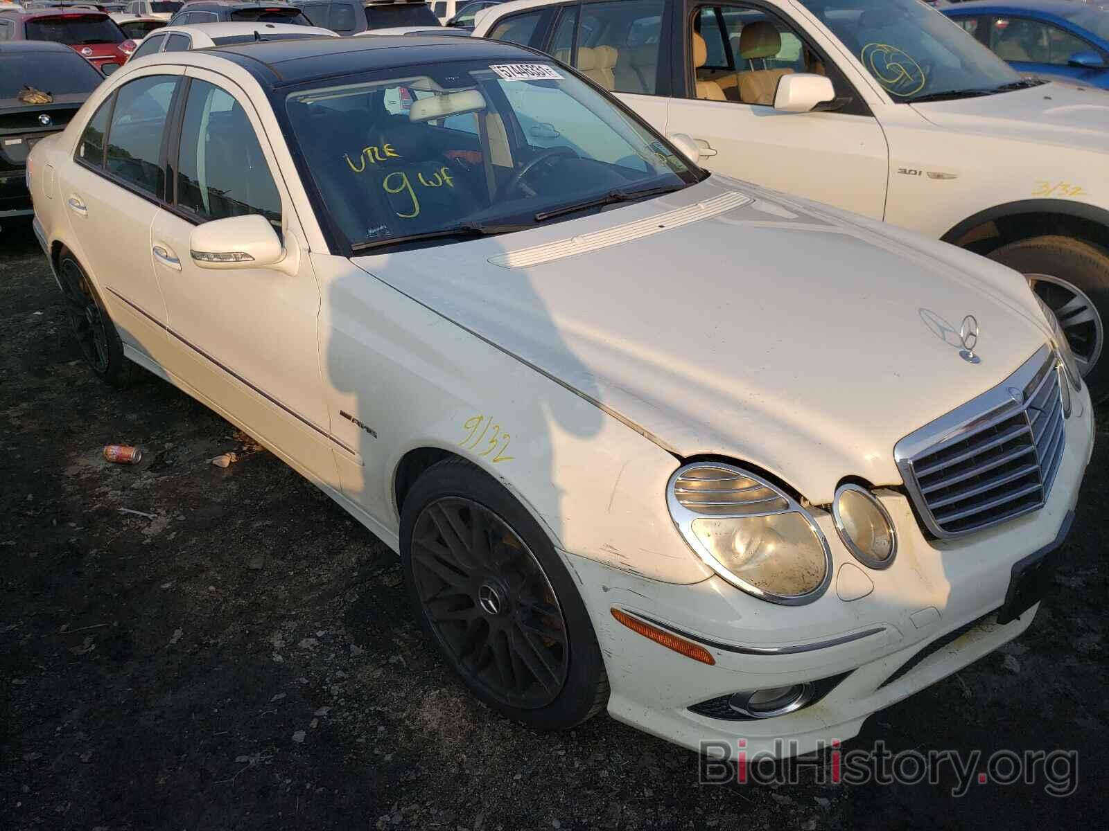 Photo WDBUF87X69B430083 - MERCEDES-BENZ E-CLASS 2009