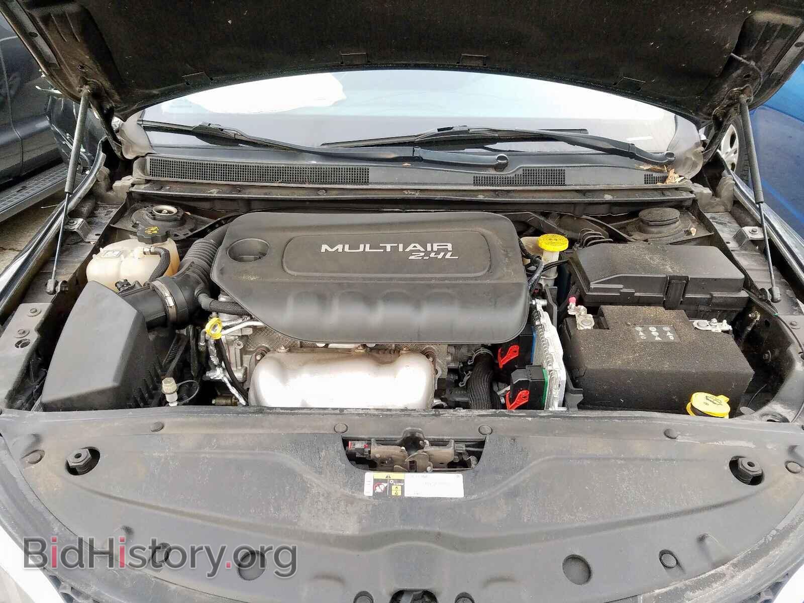 2016 CHRYSLER 200 - VIN: 1C3CCCAB8GN155628 - Фото 7