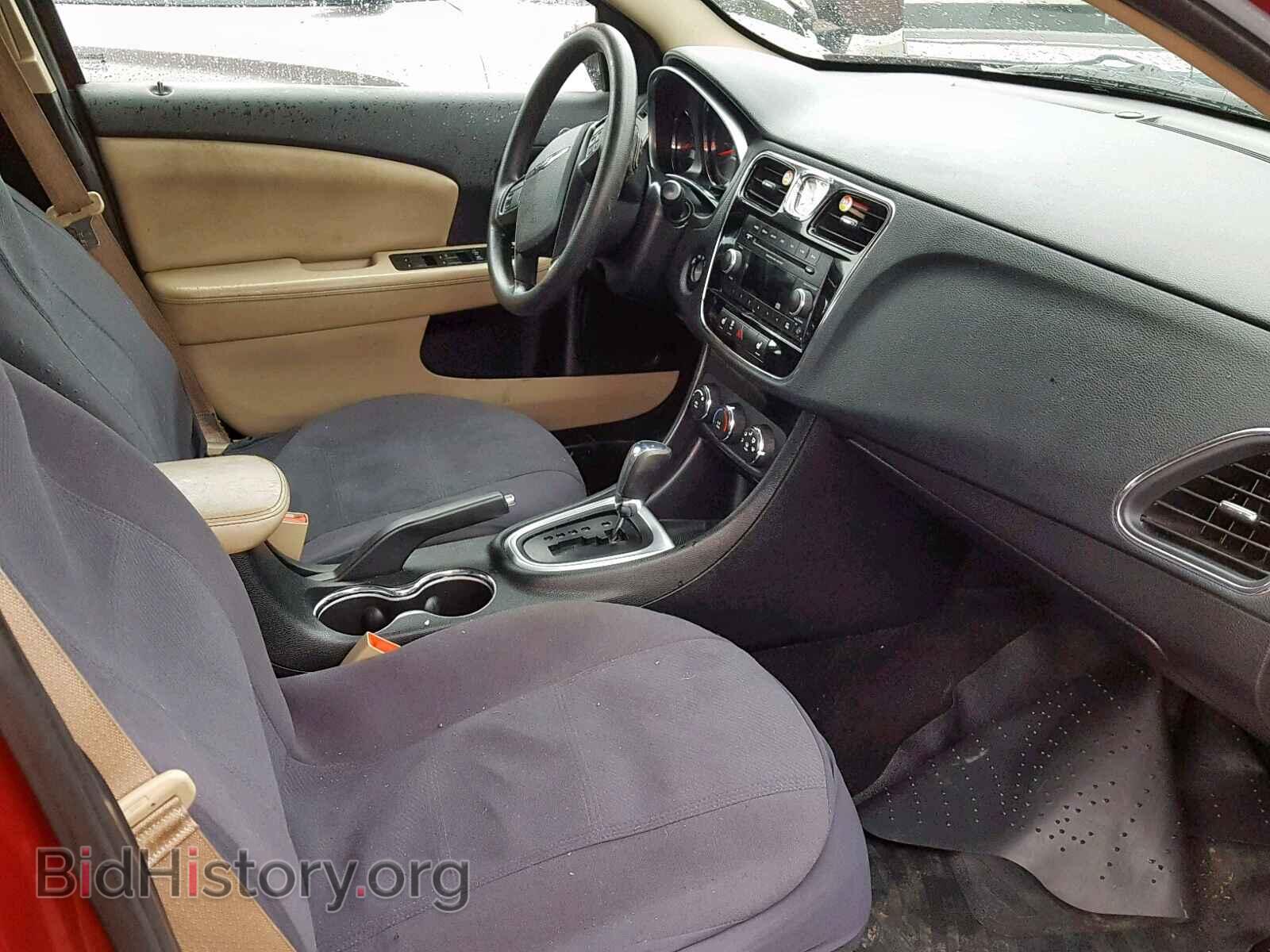 2012 CHRYSLER 200 - VIN: 1C3CCBAB0CN207595 - Фото 5