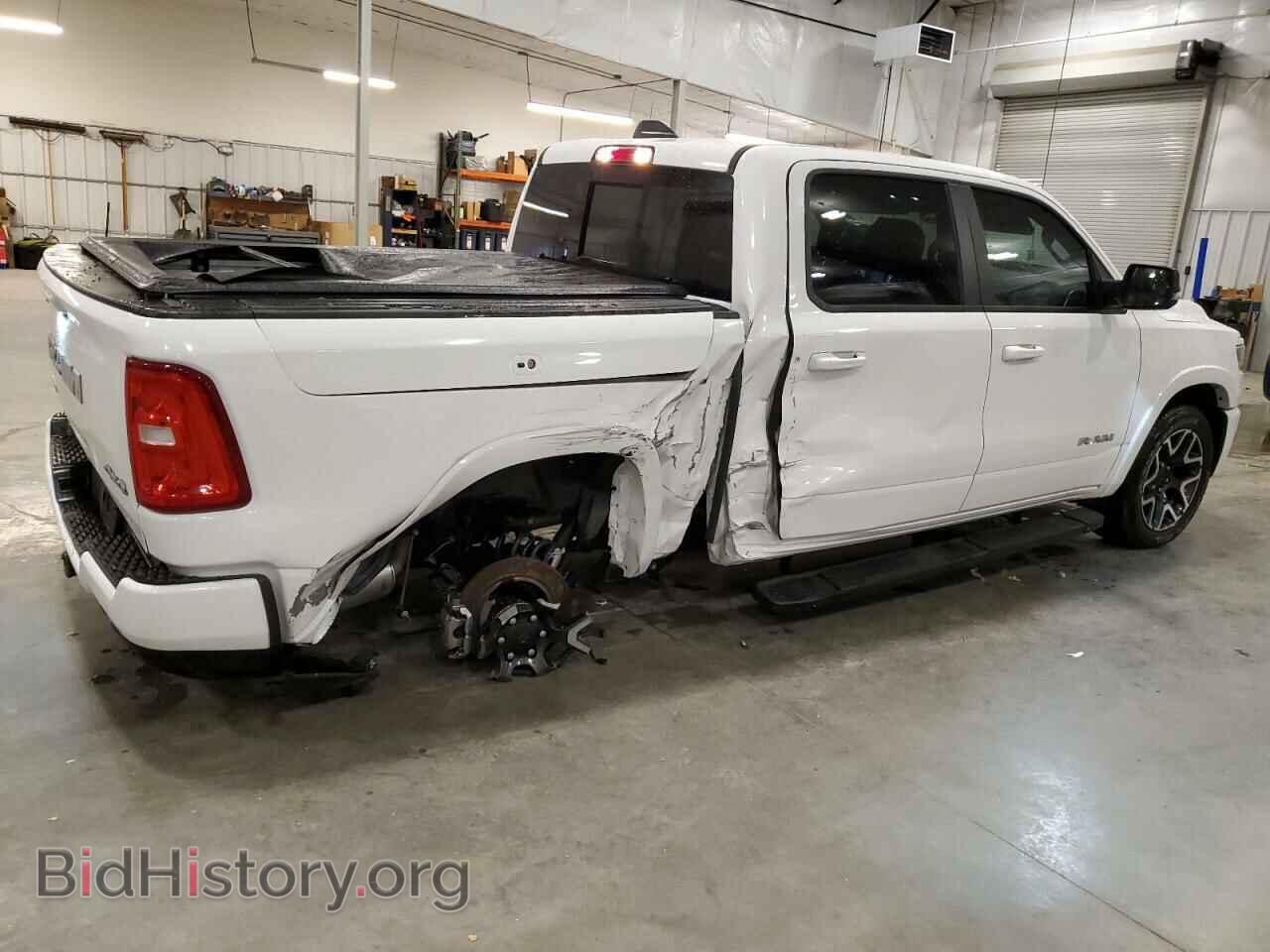 2025 RAM 1500 - VIN: 1C6SRFJP7SN520397 - Фото 3