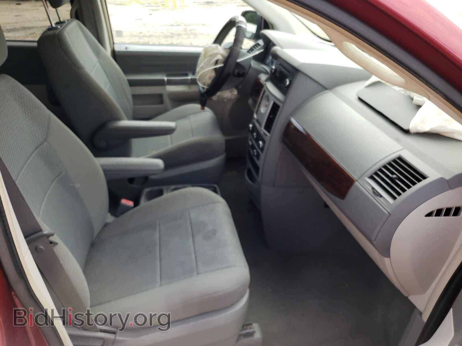 2010 CHRYSLER MINIVAN - VIN: 2A4RR2D10AR321792 - Фото 5