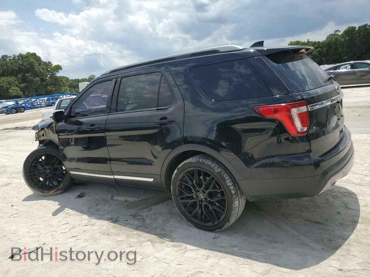 2017 FORD EXPLORER - VIN: 1FM5K7D82HGA26185 - Photo 2