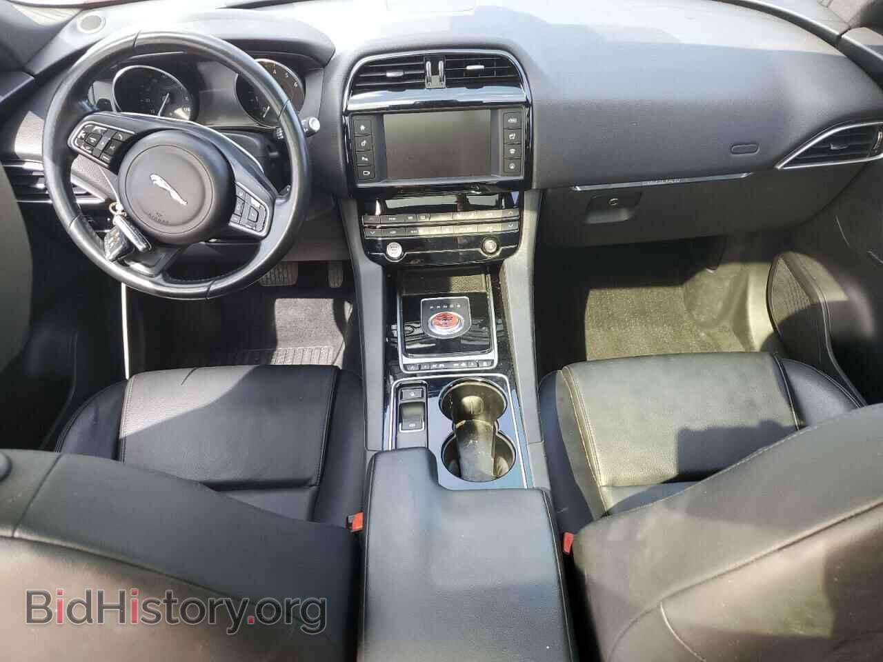 2017 JAGUAR F-PACE - VIN: SADCJ2BV4HA068763 - Фото 8