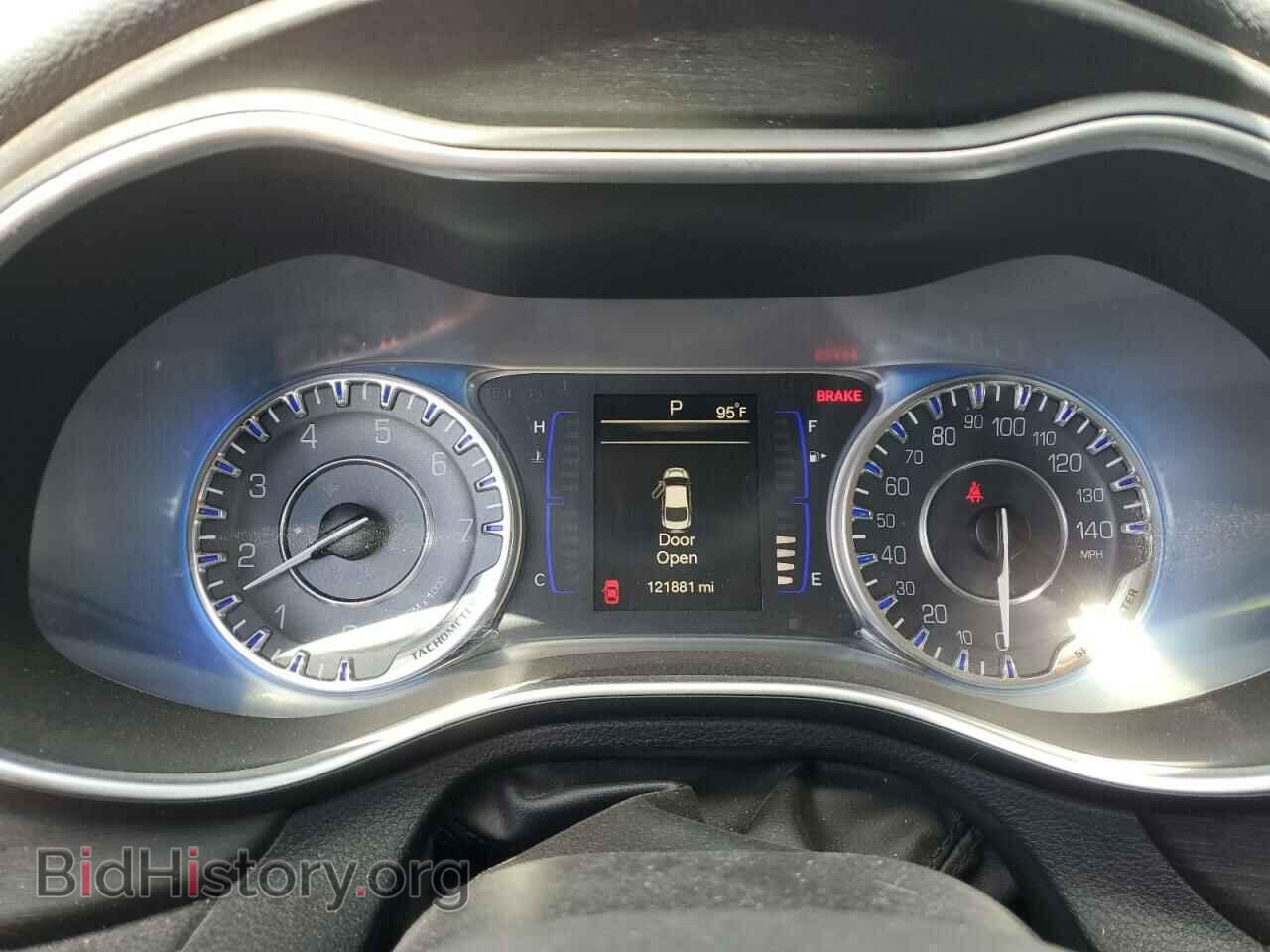 2016 CHRYSLER 200 - VIN: 1C3CCCFB3GN182504 - Фото 9
