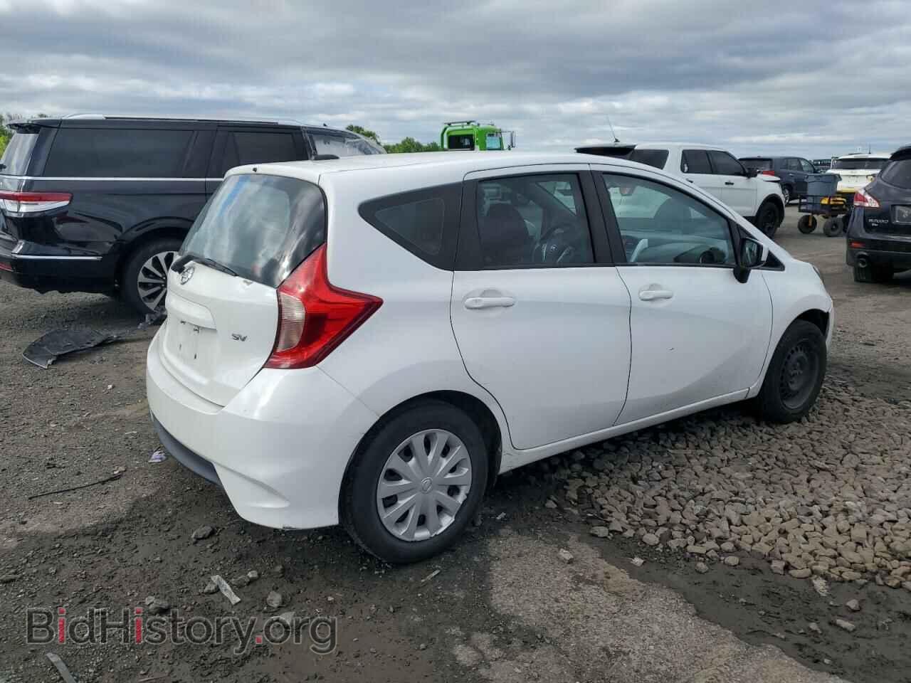 2017 NISSAN VERSA - VIN: 3N1CE2CP9HL354975 - Фото 3