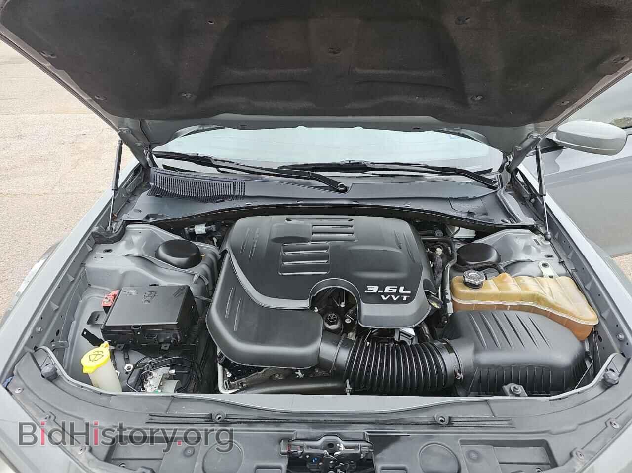 2019 CHRYSLER 300 - VIN: 2C3CCABG4KH559851 - Фото 7