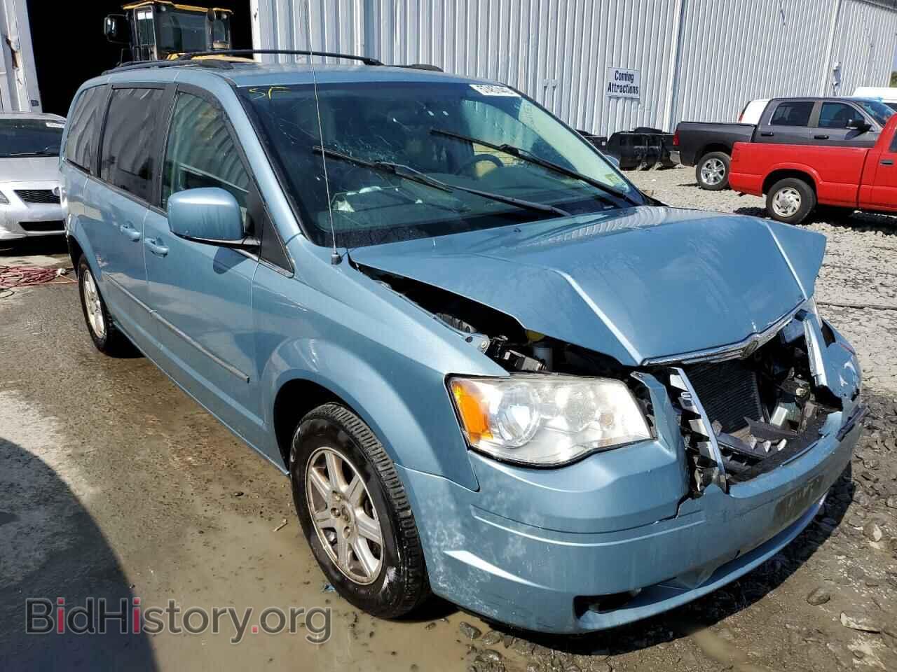 Photo 2A4RR8DX0AR375102 - CHRYSLER MINIVAN 2010