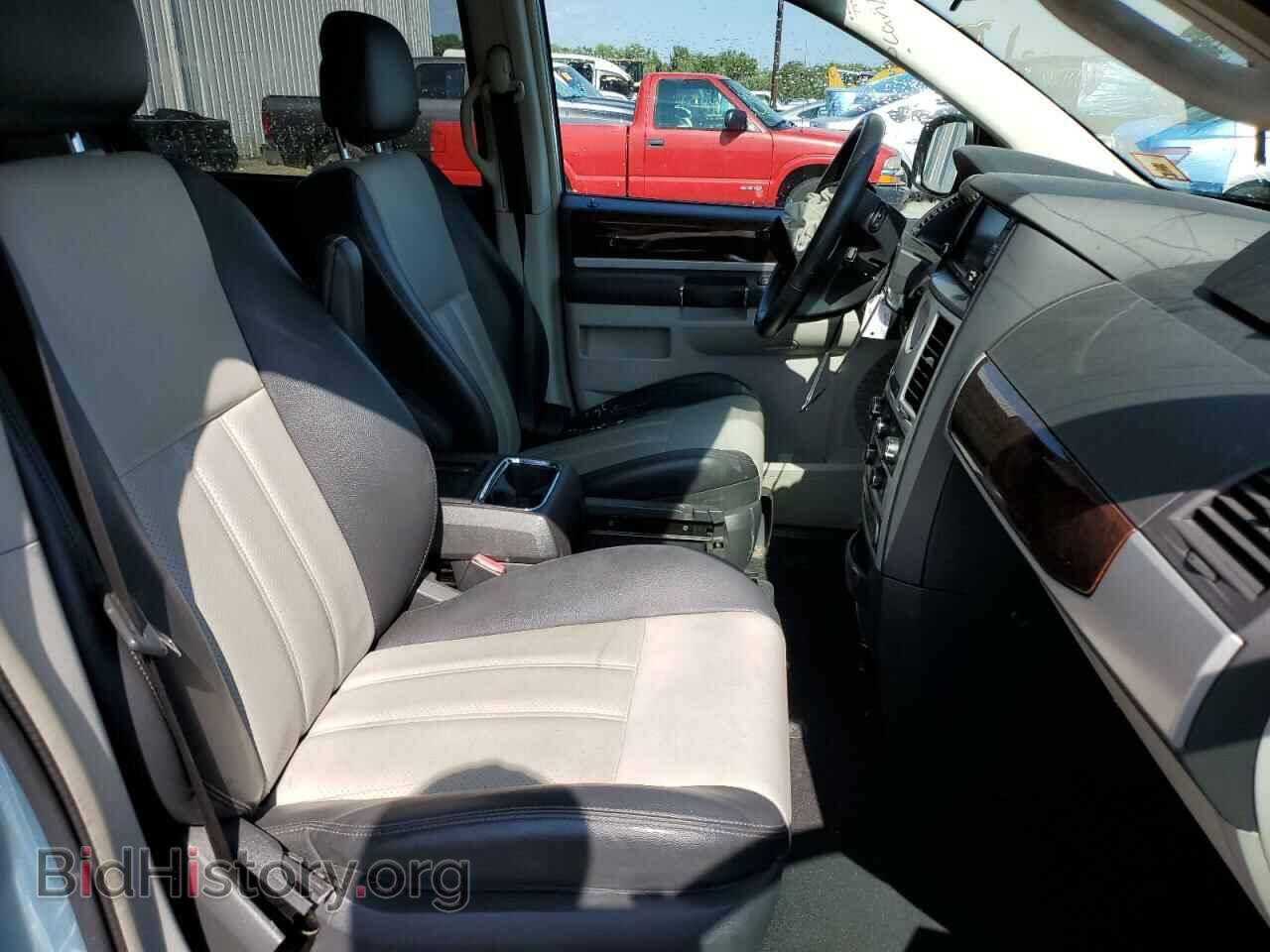 2010 CHRYSLER MINIVAN - VIN: 2A4RR8DX0AR375102 - Фото 5