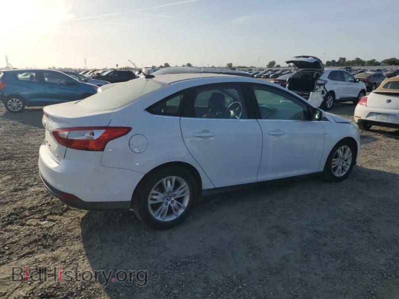 2012 Ford FOCUS (VIN 1FAHP3H28CL201031) — фото 3 из 12