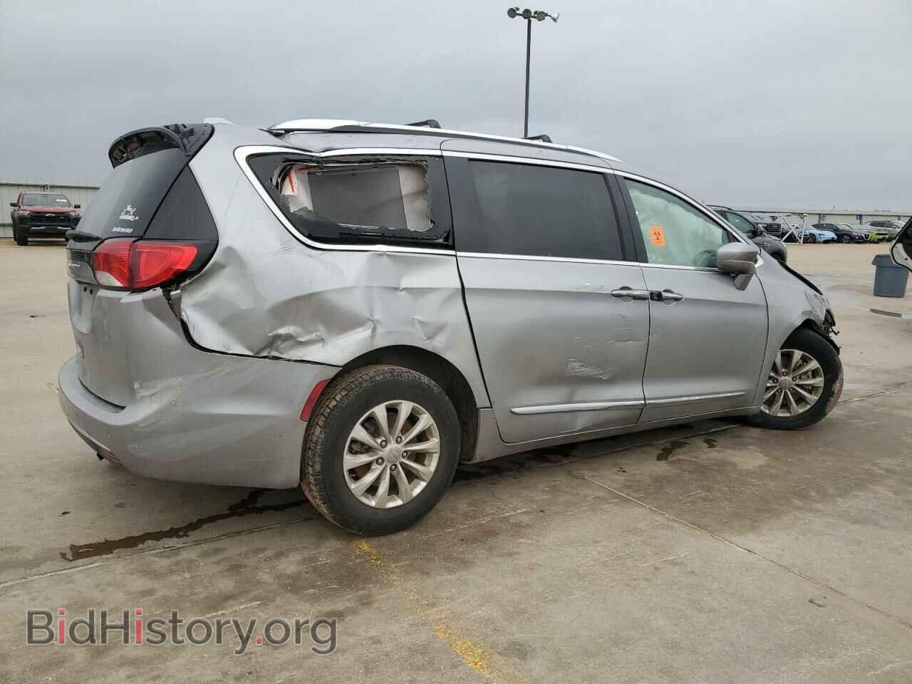 2018 CHRYSLER PACIFICA - VIN: 2C4RC1BG8JR185906 - Фото 3