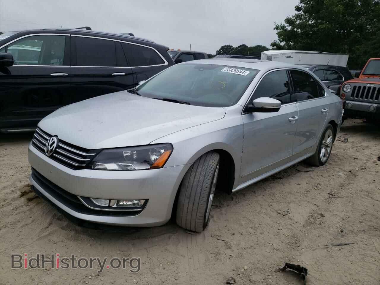 Фотография 1VWBS7A37FC058762 - VOLKSWAGEN PASSAT 2015