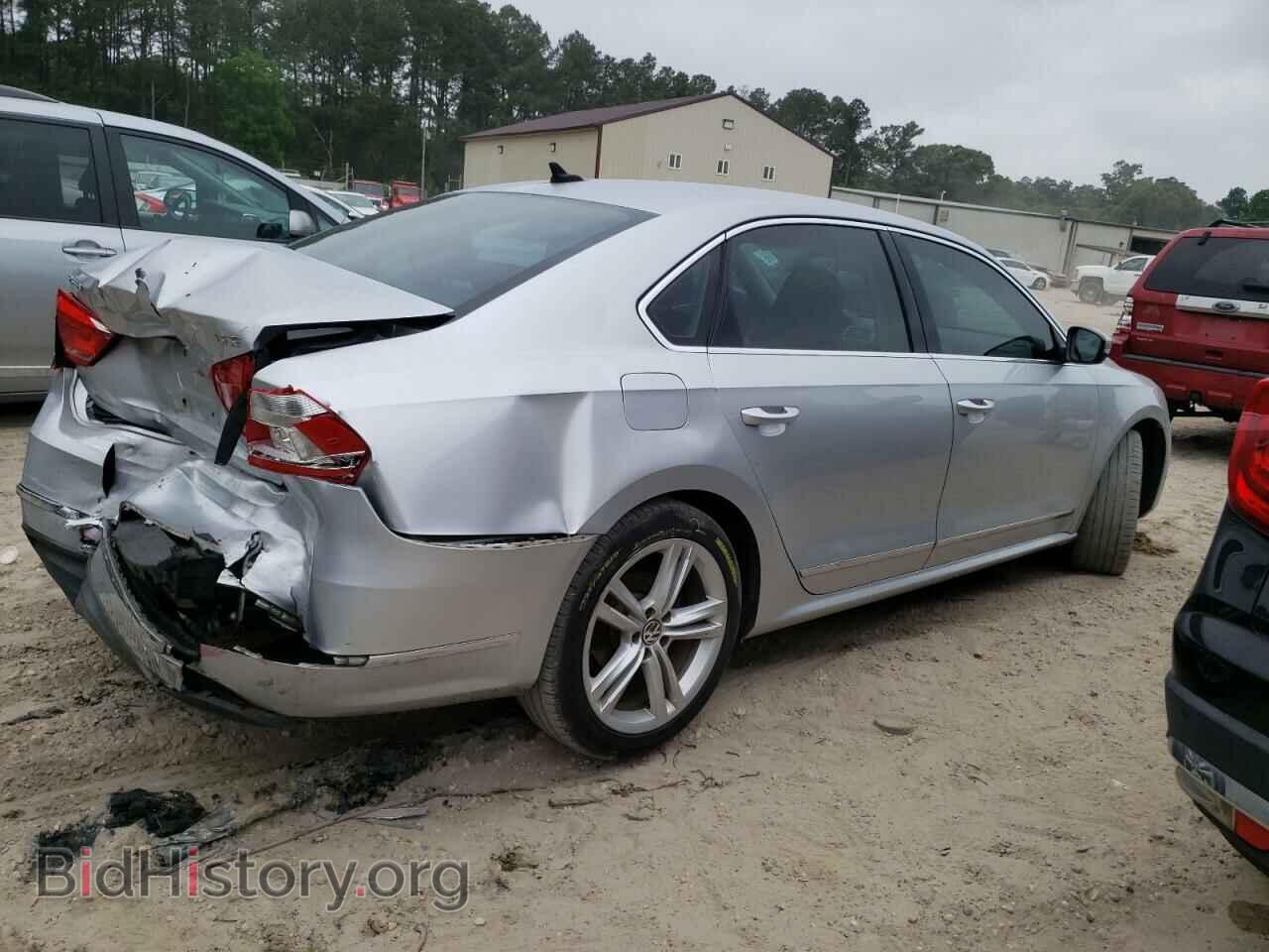 2015 VOLKSWAGEN PASSAT - VIN: 1VWBS7A37FC058762 - Фото 3