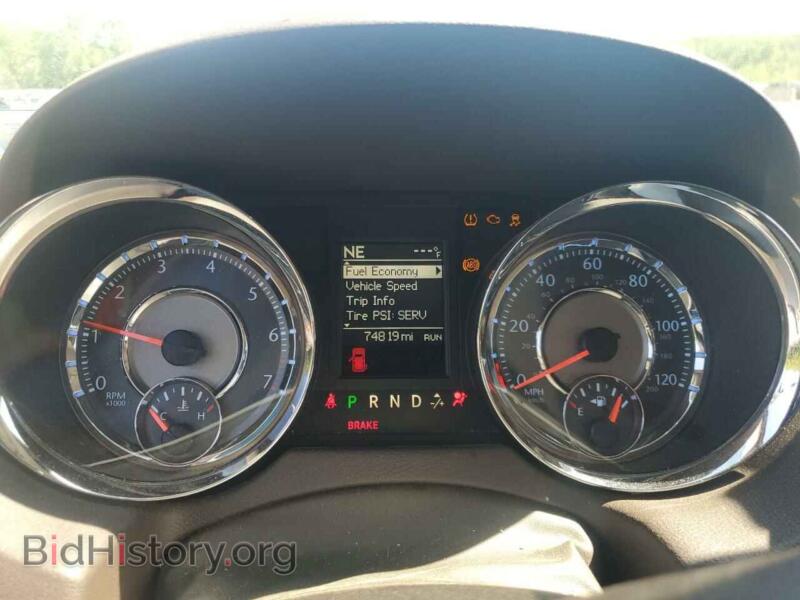 2016 Chrysler MINIVAN (VIN 2C4RC1GG7GR191763) — photo 9 of 16