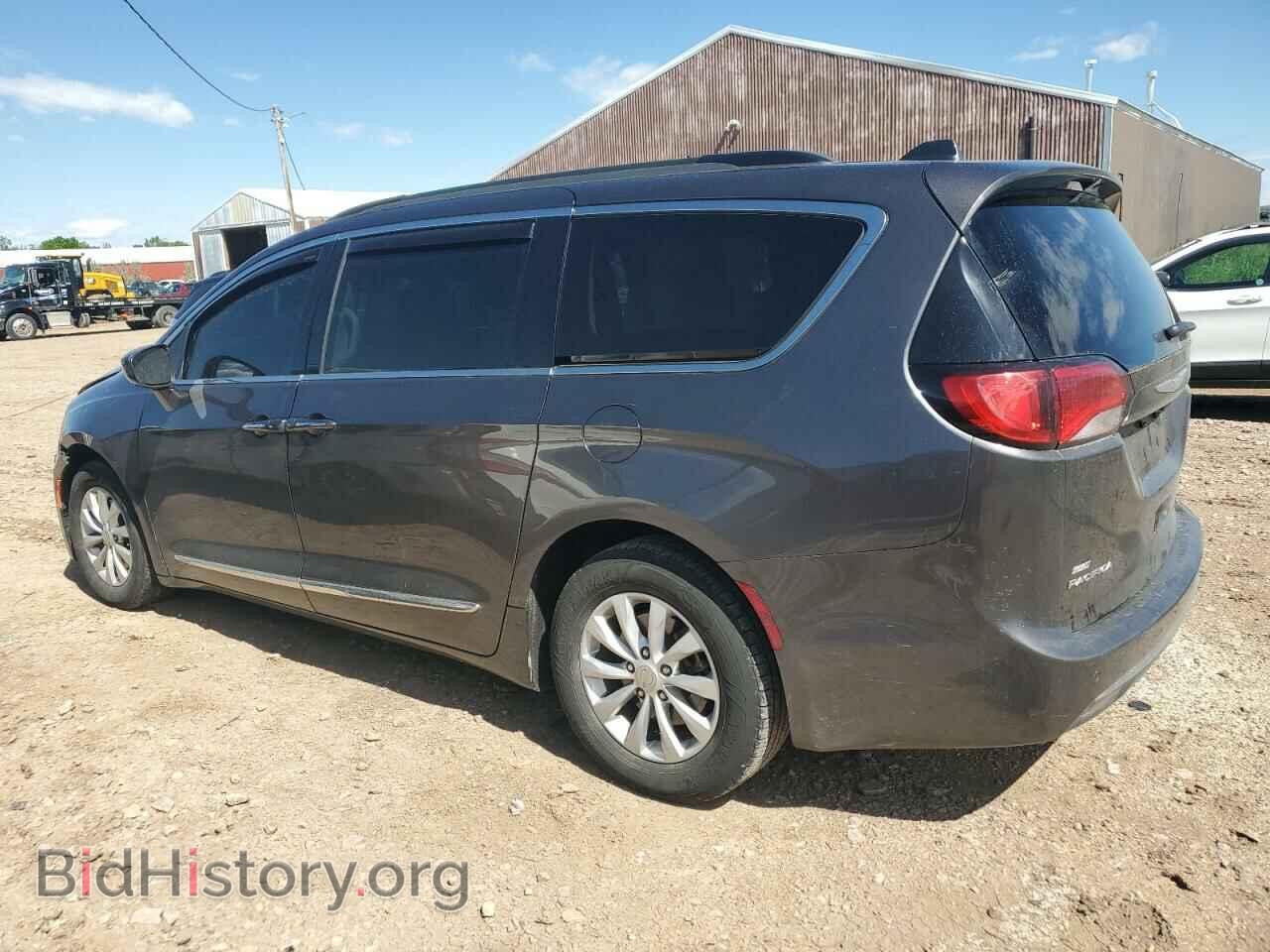 2017 CHRYSLER PACIFICA - VIN: 2C4RC1BG3HR591022 - Photo 2