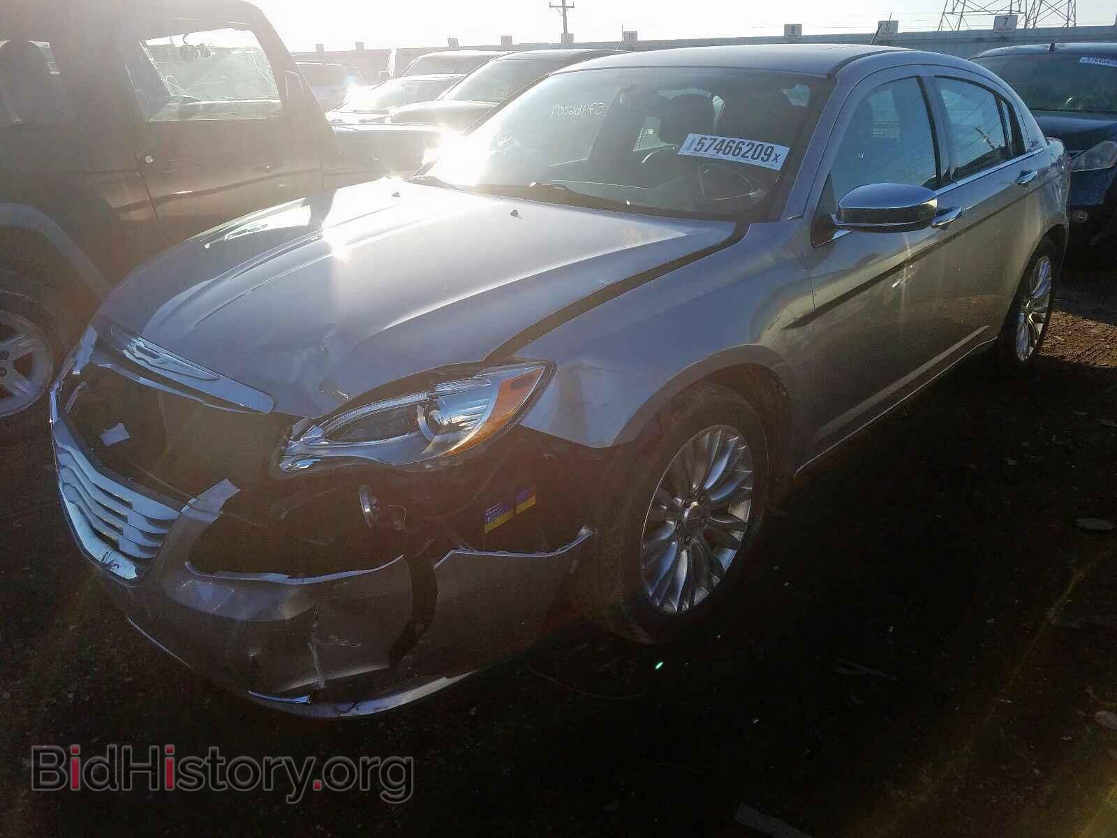 2013 CHRYSLER 200 - VIN: 1C3CCBCG4DN739586 - Фото 2
