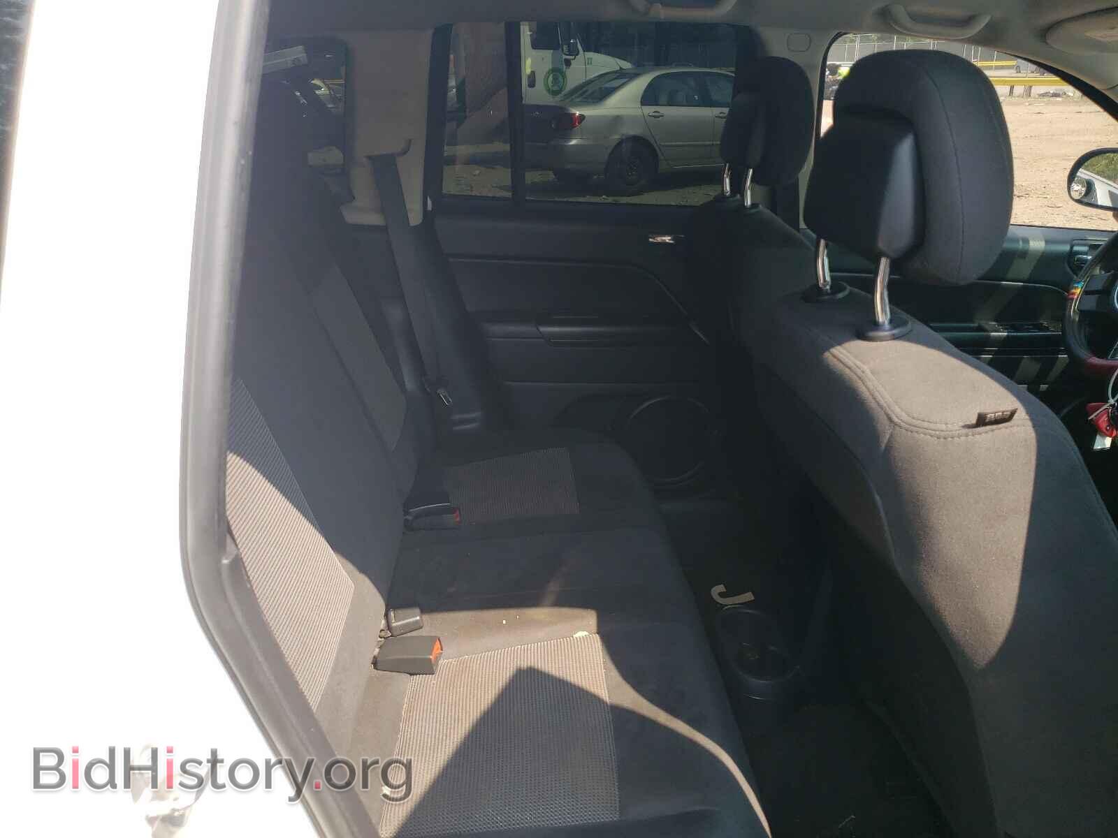 2014 JEEP COMPASS - VIN: 1C4NJDBB1ED841205 - Photo 6