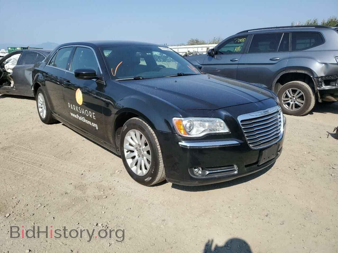 Фотография 2C3CCAAG6DH640936 - CHRYSLER 300 2013