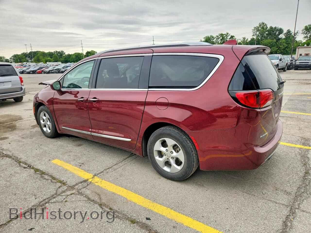 2017 CHRYSLER PACIFICA - VIN: 2C4RC1EG1HR628354 - Photo 2