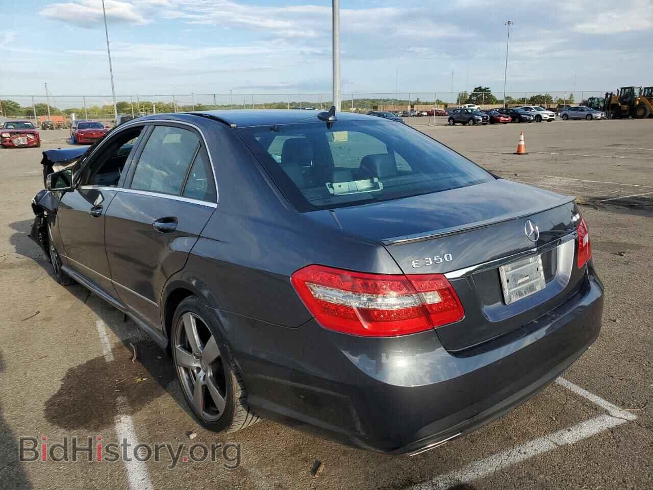 2011 MERCEDES-BENZ E-CLASS - VIN: WDDHF8HB4BA475093 - Фото 3