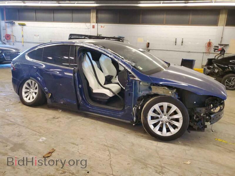 2018 Tesla MODEL X (VIN 5YJXCBE21JF142646) — фото 4 из 12