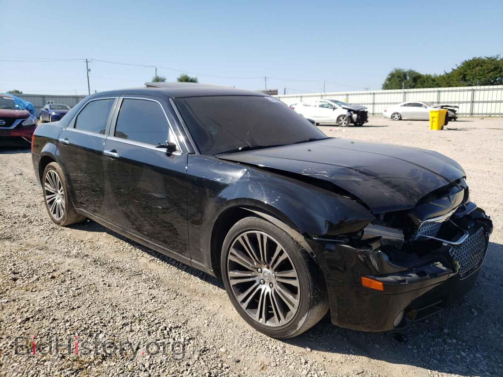 Photo 2C3CA9CT0AH279746 - CHRYSLER 300 2010