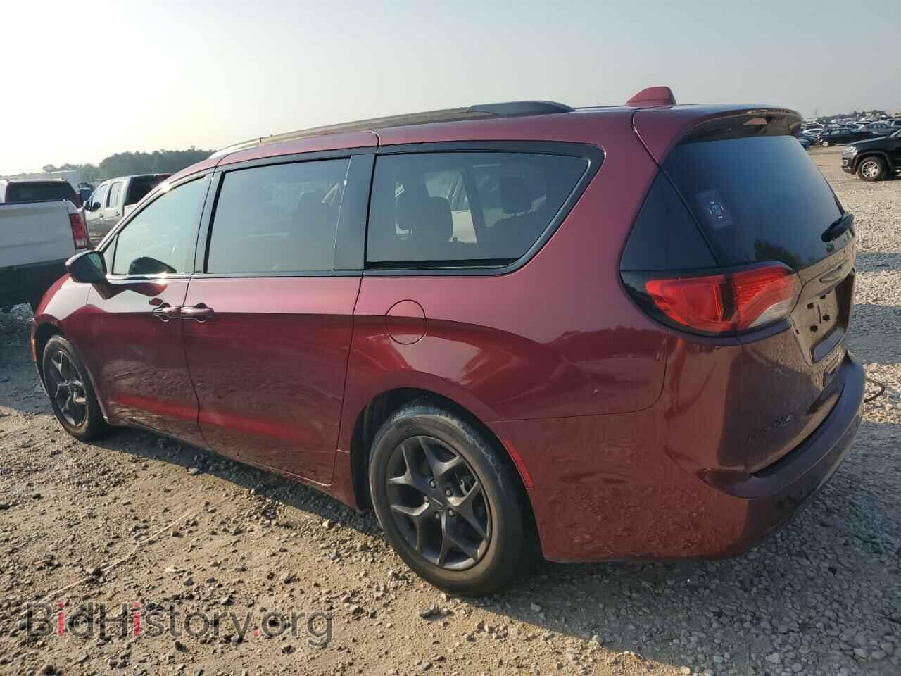 2018 CHRYSLER PACIFICA - VIN: 2C4RC1EG7JR197556 - Photo 2