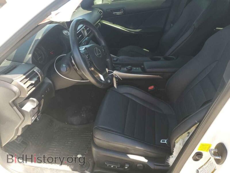 2014 Lexus IS (VIN JTHCE1D29E5001530) — фото 7 из 12