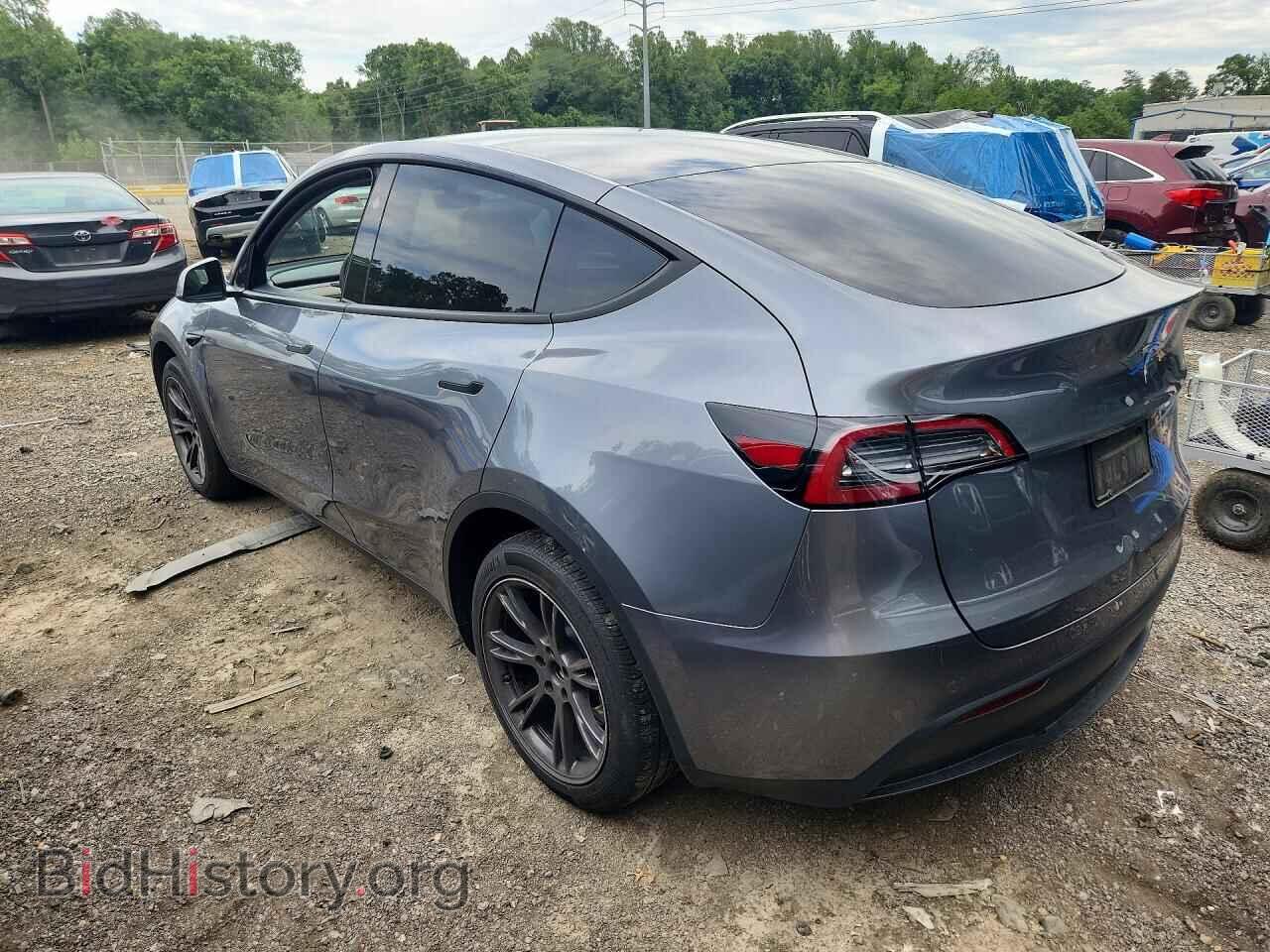 2024 TESLA MODEL Y - VIN: 7SAYGDED0RF201058 - Photo 2