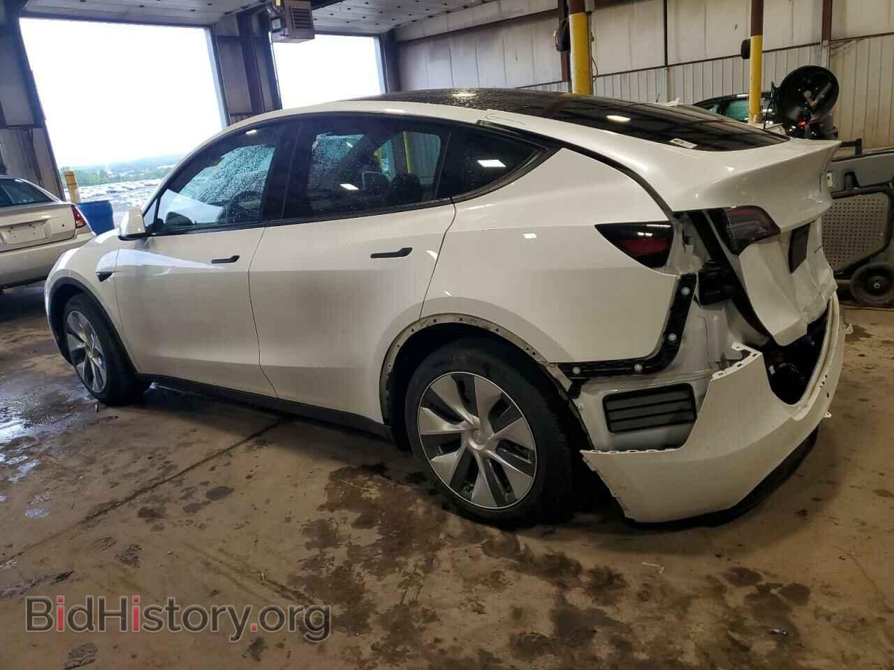 2022 TESLA MODEL Y - VIN: 7SAYGDEEXNA012904 - Фото 2