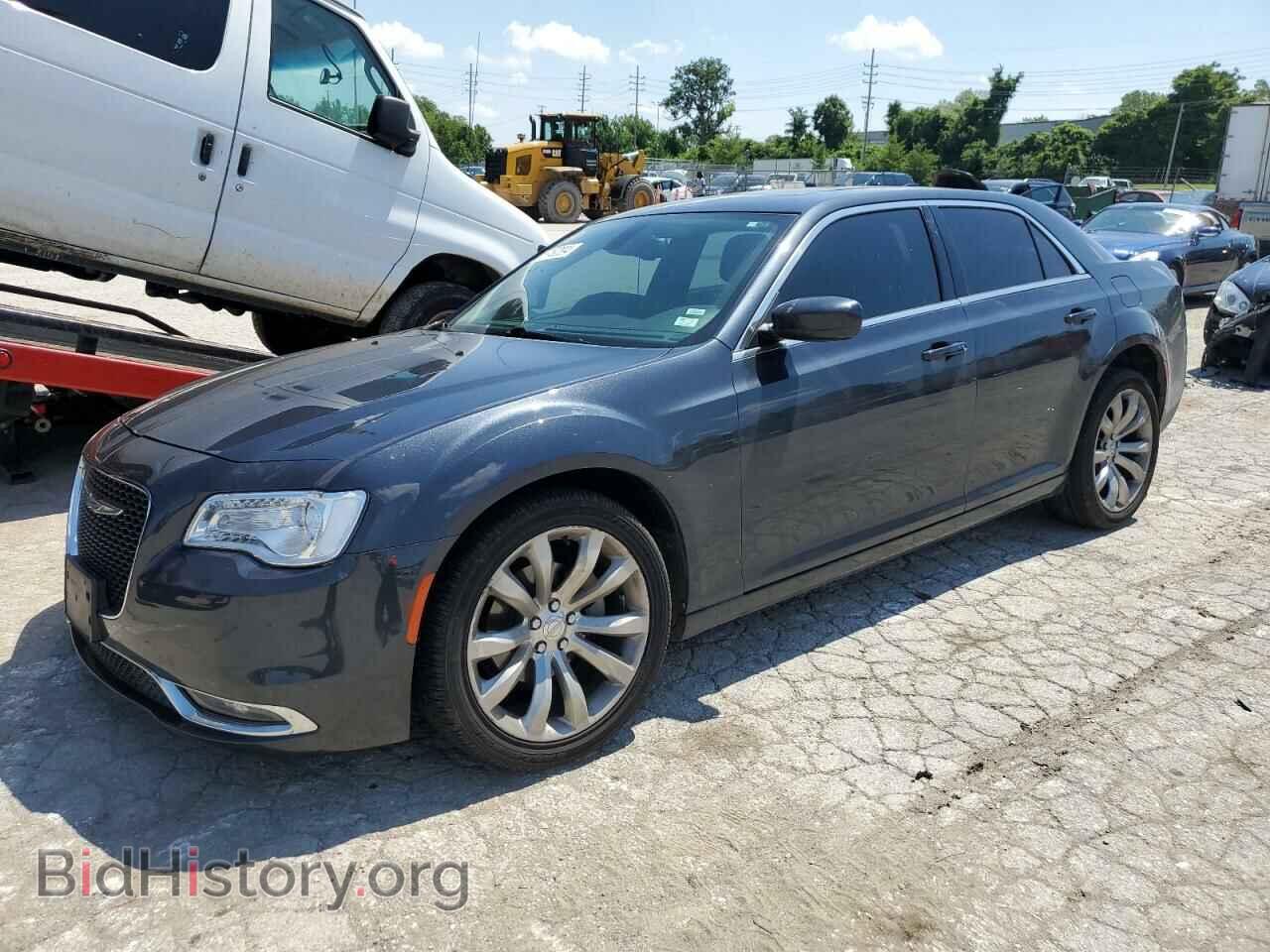 Фотография 2C3CCAAG2GH358295 - CHRYSLER 300 2016
