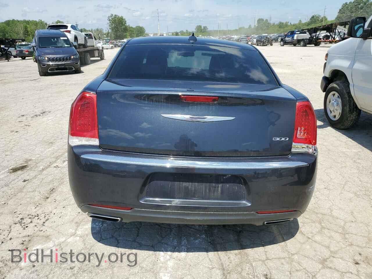 2016 CHRYSLER 300 - VIN: 2C3CCAAG2GH358295 - Фото 6