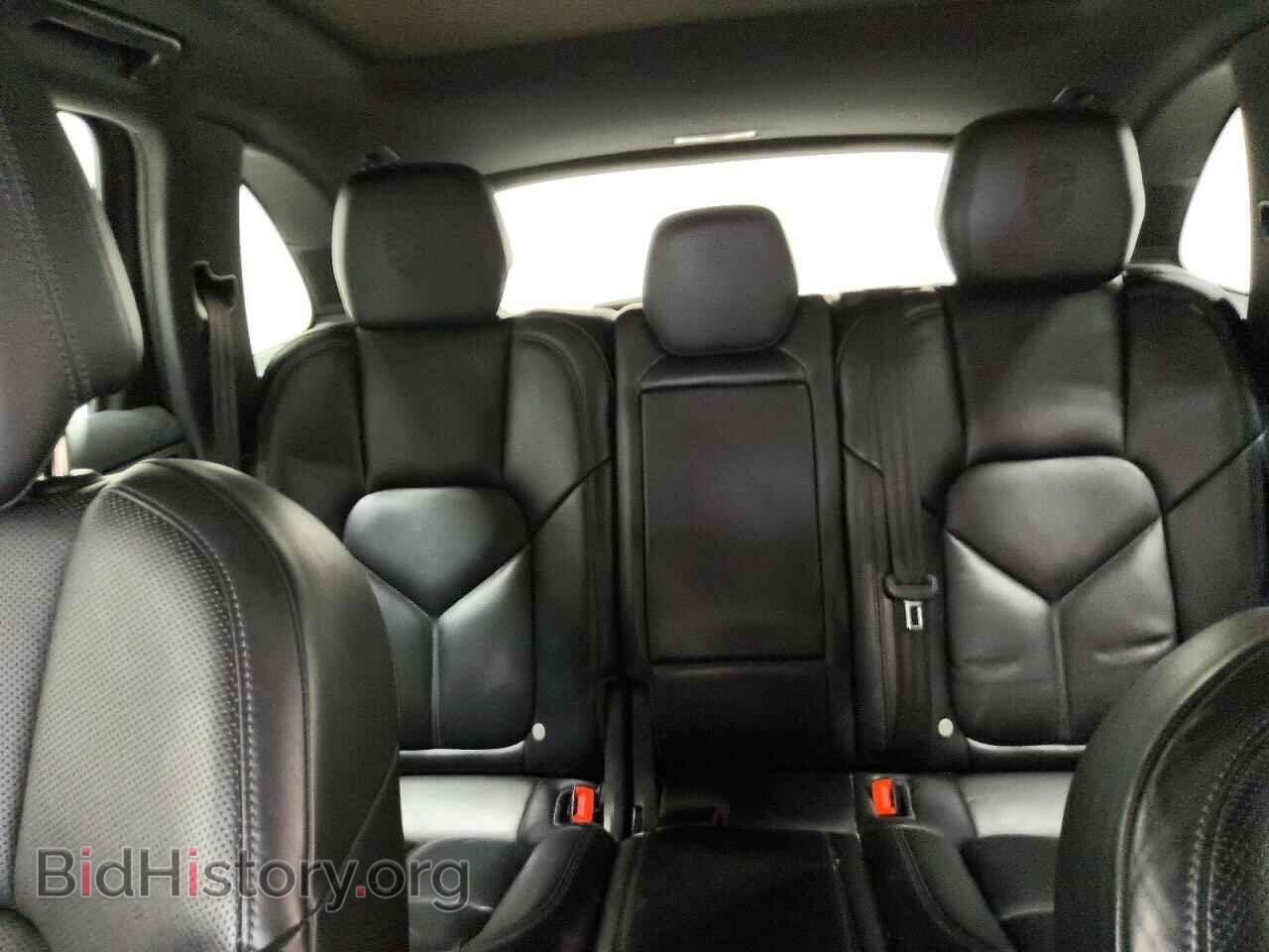2017 PORSCHE CAYENNE - VIN: WP1AA2A23HKA86464 - Photo 10