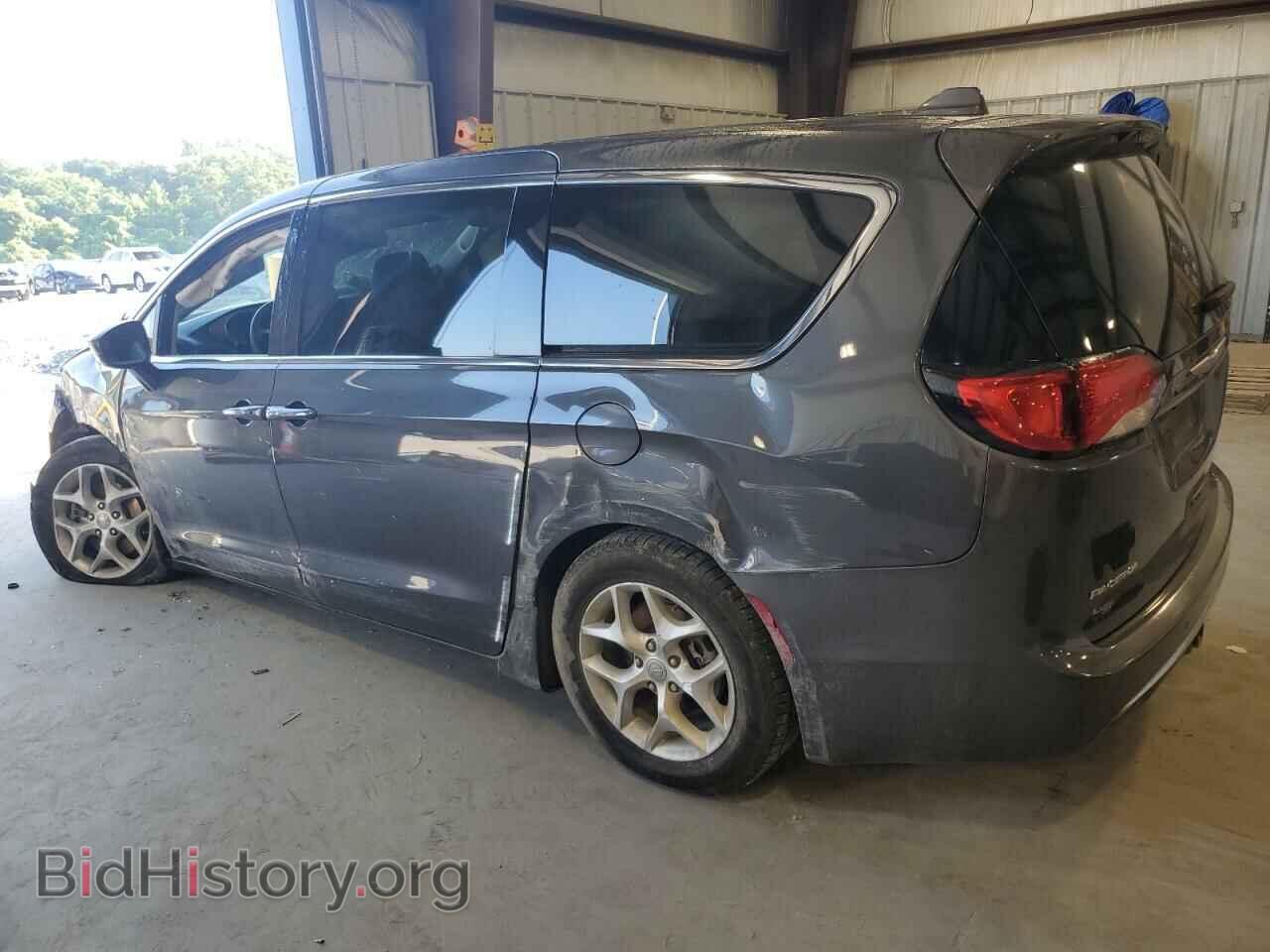 2018 CHRYSLER PACIFICA - VIN: 2C4RC1FG7JR109121 - Photo 2