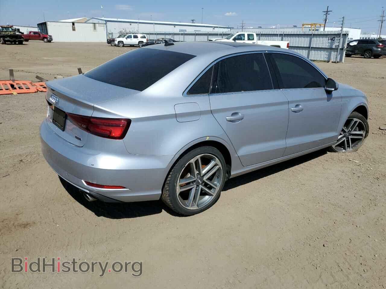 2019 AUDI A3 - VIN: WAUBEGFFXKA118694 - Фото 4