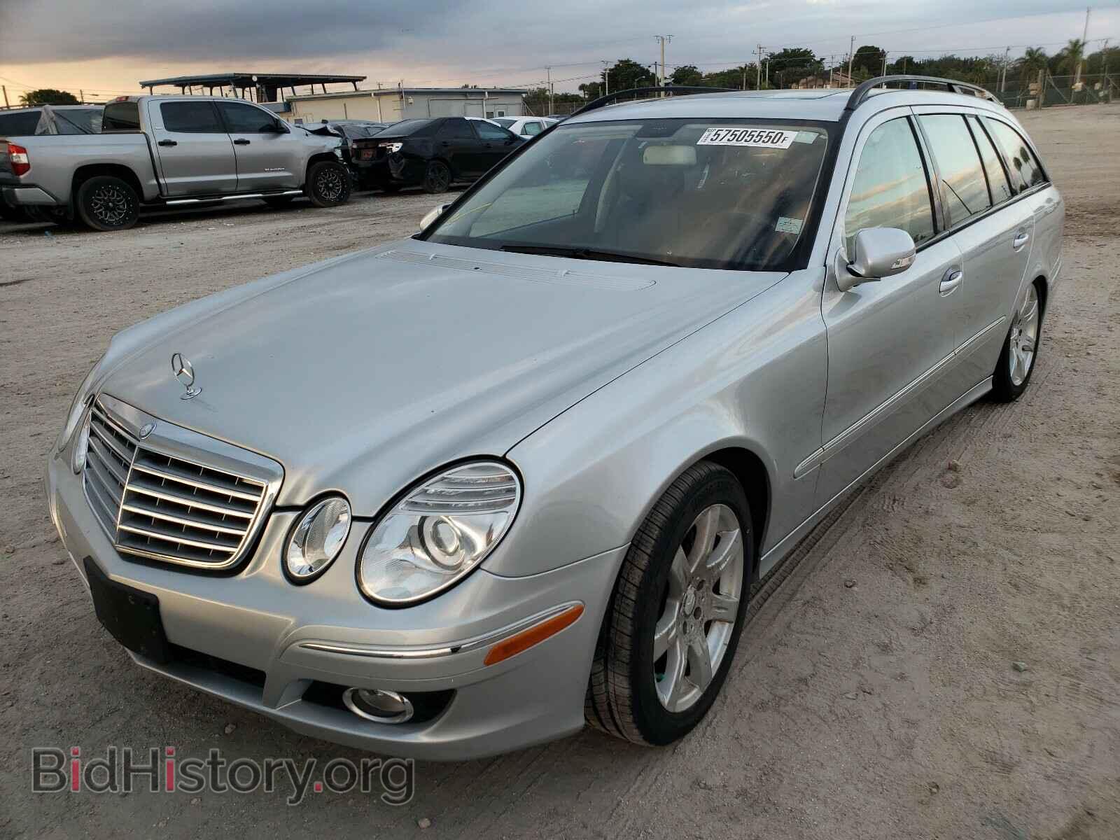 2008 MERCEDES-BENZ E-CLASS - VIN: WDBUH87X58B285353 - Фото 2