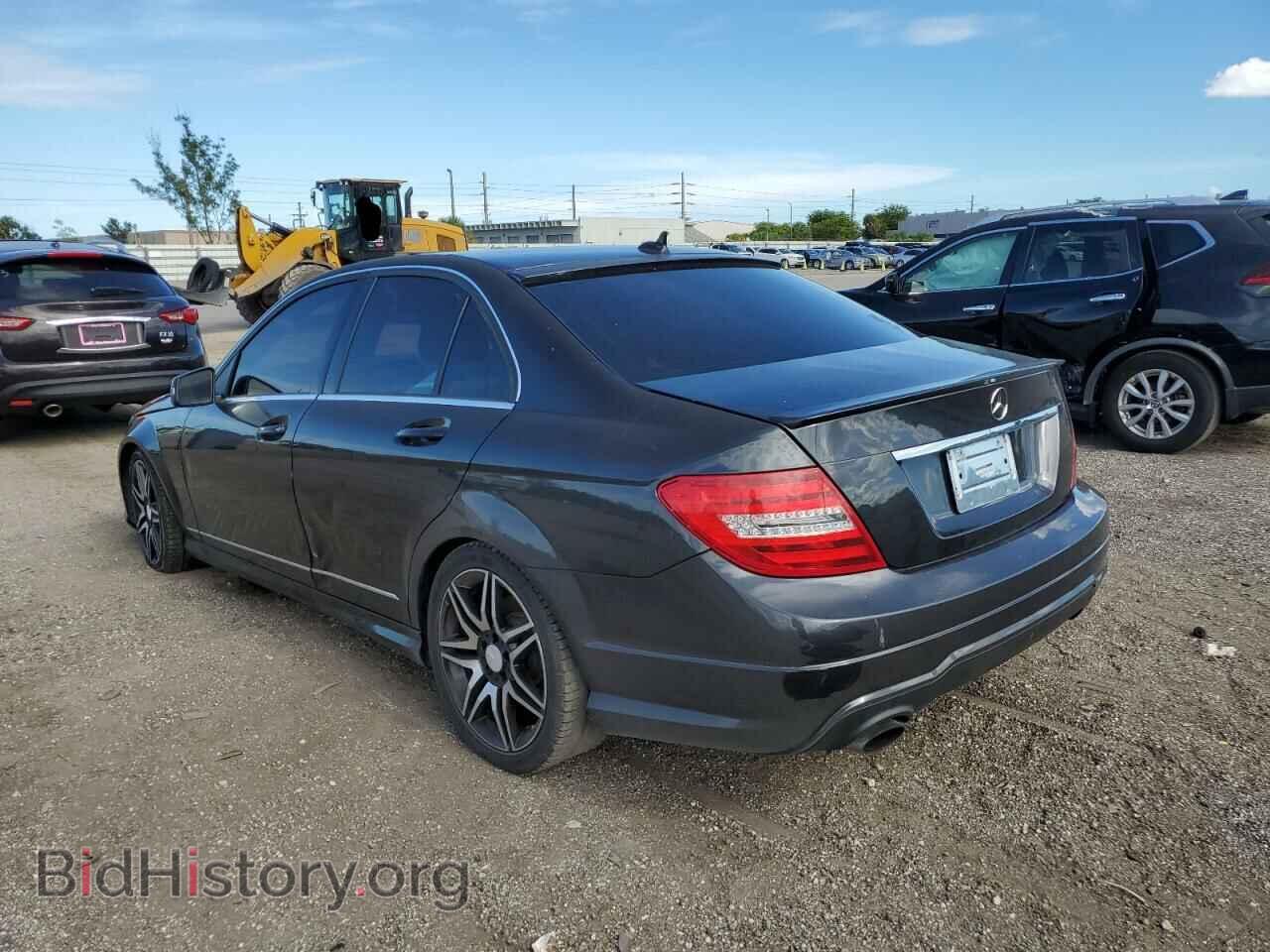 2013 MERCEDES-BENZ C-CLASS - VIN: WDDGF4HB7DA800651 - Фото 3
