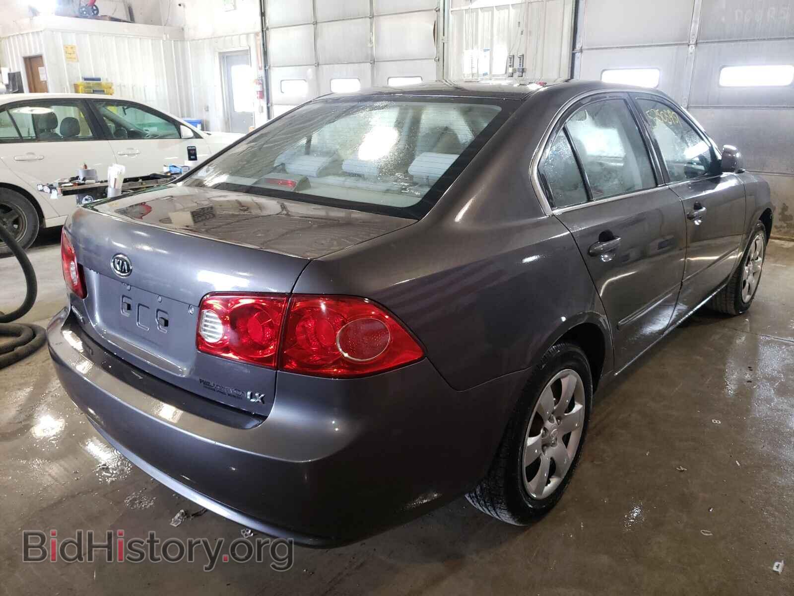 2008 KIA OPTIMA - VIN: KNAGE123785258752 - Photo 4