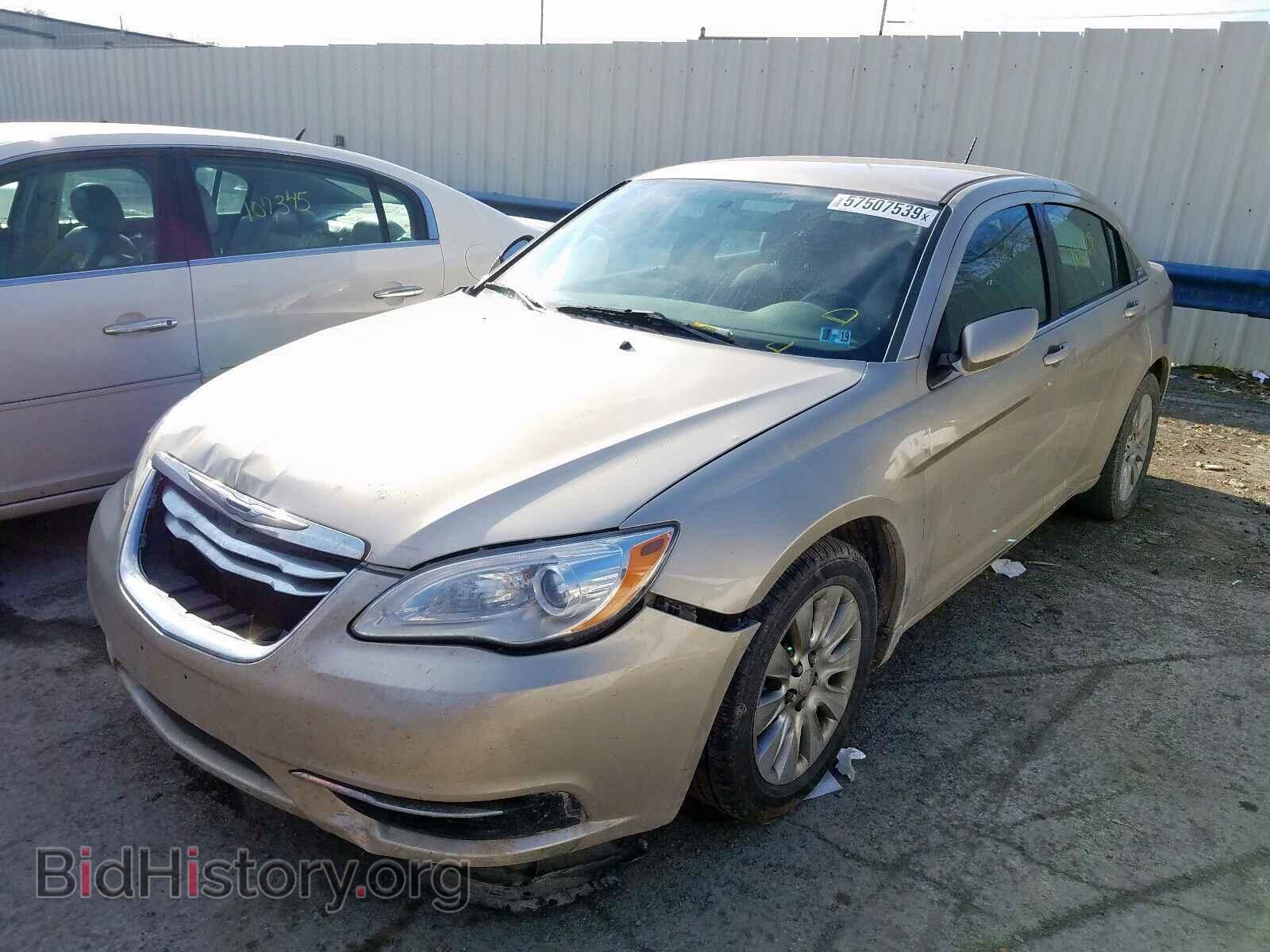 2014 CHRYSLER 200 - VIN: 1C3CCBABXEN211527 - Фото 2