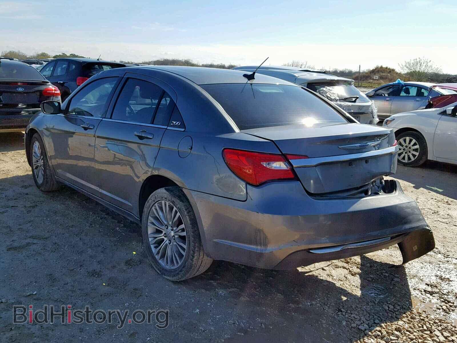 2012 CHRYSLER 200 - VIN: 1C3CCBAB0CN257106 - Фото 3