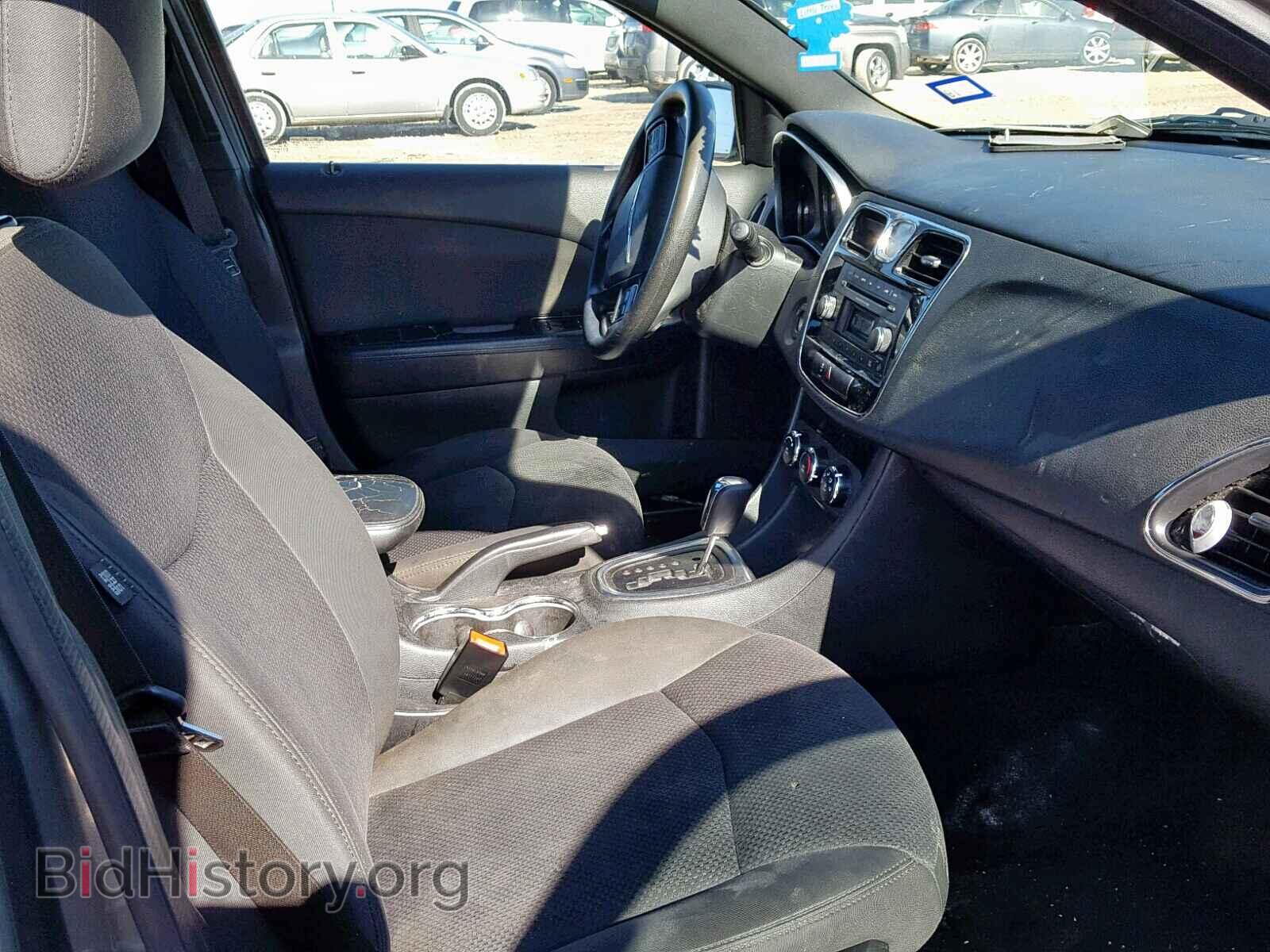 2012 CHRYSLER 200 - VIN: 1C3CCBAB0CN257106 - Фото 5