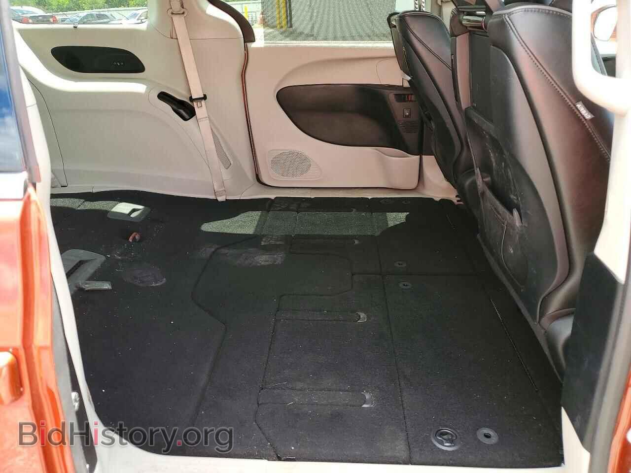 2018 CHRYSLER PACIFICA - VIN: 2C4RC1GG2JR364855 - Photo 11