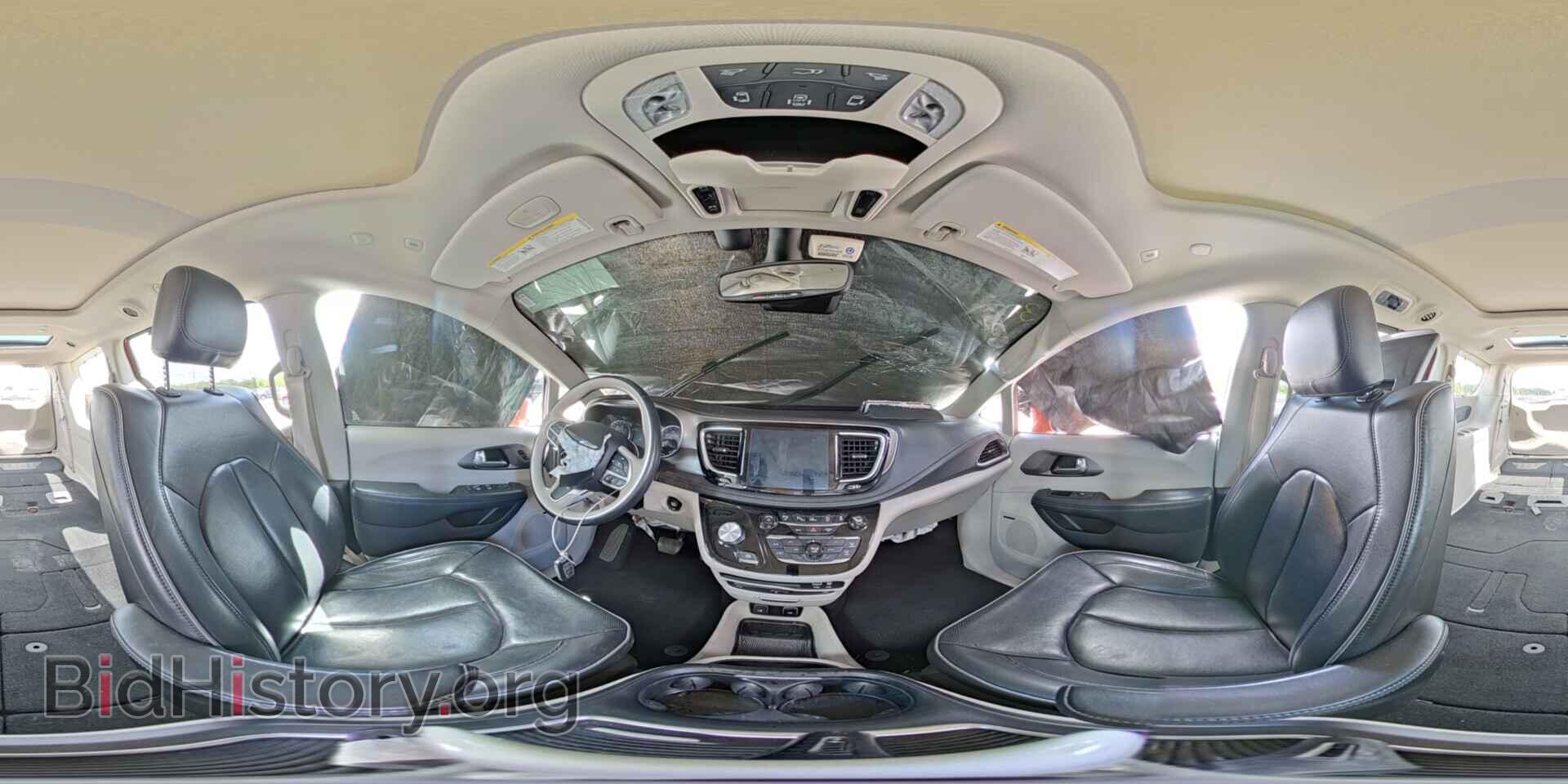 2018 CHRYSLER PACIFICA - VIN: 2C4RC1GG2JR364855 - Photo 15