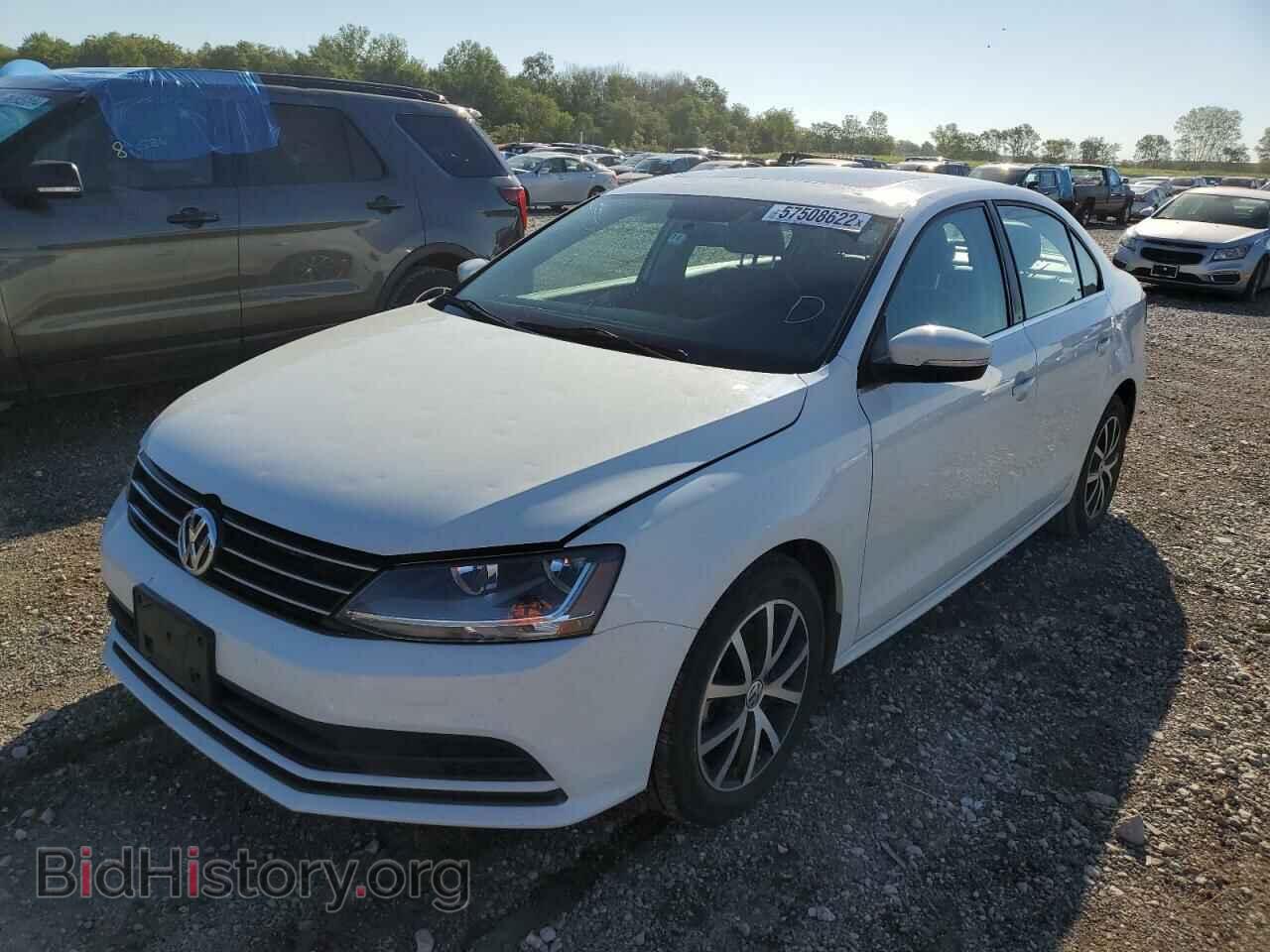 2017 VOLKSWAGEN JETTA - VIN: 3VWDB7AJ8HM330129 - Фото 2