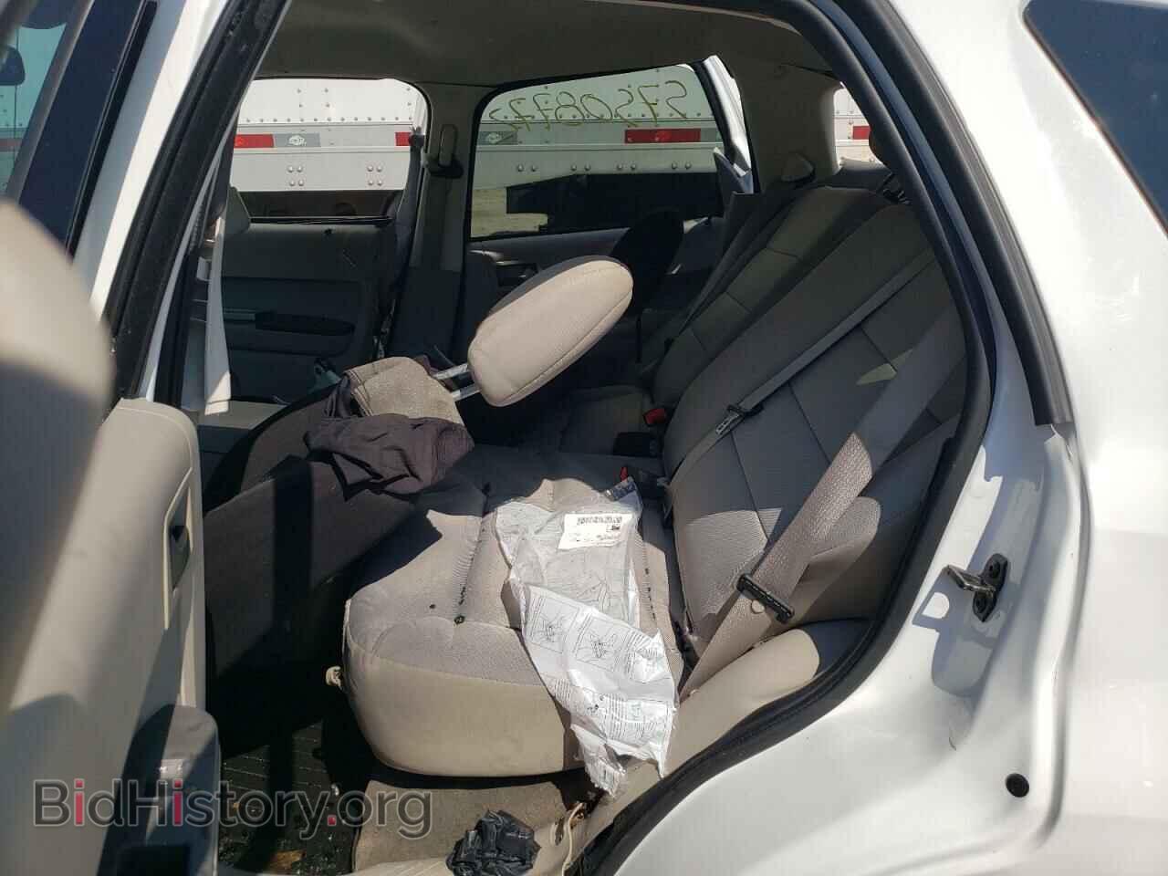 2011 FORD ESCAPE - VIN: 1FMCU9D71BKB26139 - Фото 6