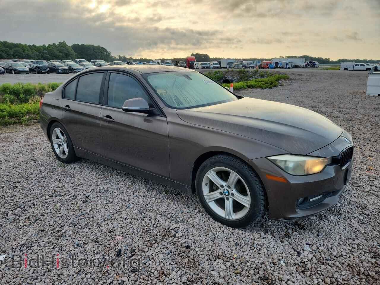 2013 BMW 3 SERIES - VIN: WBA3B1C52DF462645 - Фото 4