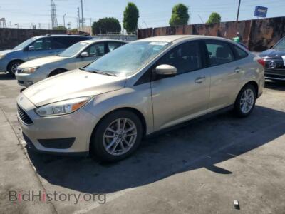 2017 Ford FOCUS SE, gold — VIN 1FADP3F26HL211095, Copart