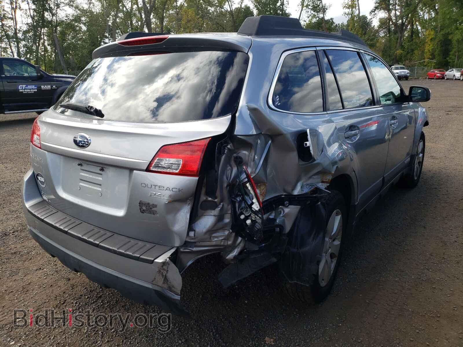 2011 SUBARU OUTBACK - VIN: 4S4BRBCC8B3313004 - Photo 4