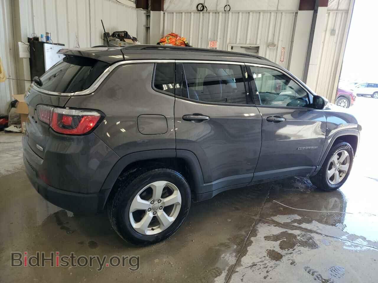 2018 JEEP COMPASS - VIN: 3C4NJDBB6JT142303 - Фото 3